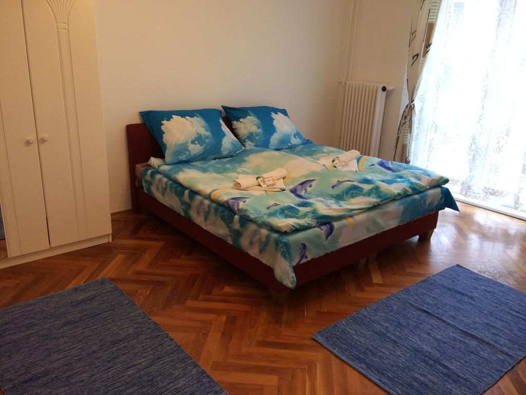 Irisz Apartman บูดาเปสต์ ภายนอก รูปภาพ