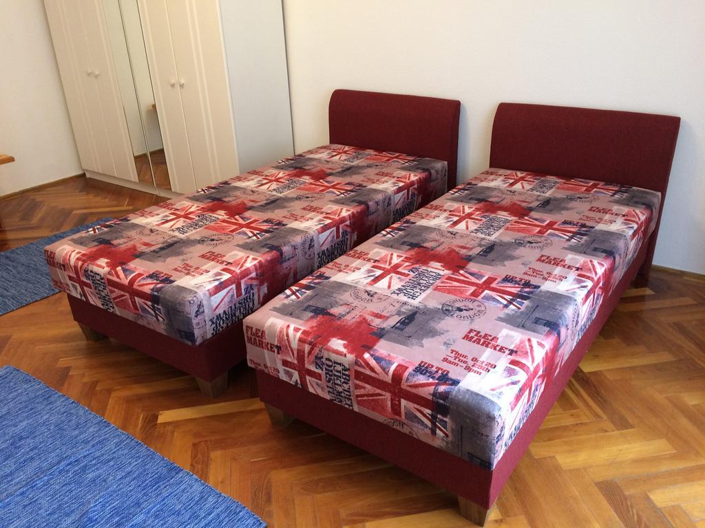 Irisz Apartman บูดาเปสต์ ภายนอก รูปภาพ