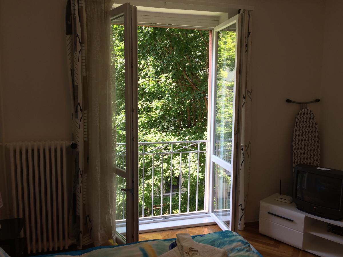 Irisz Apartman บูดาเปสต์ ภายนอก รูปภาพ